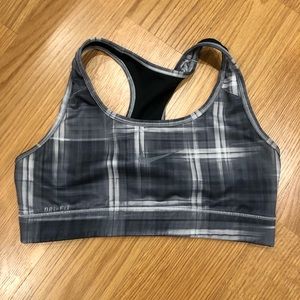 Nike dry fit bra